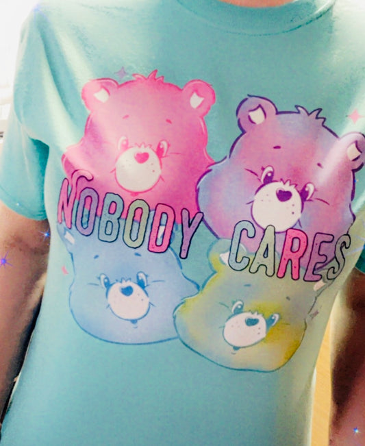 NO BODY CARES TEE