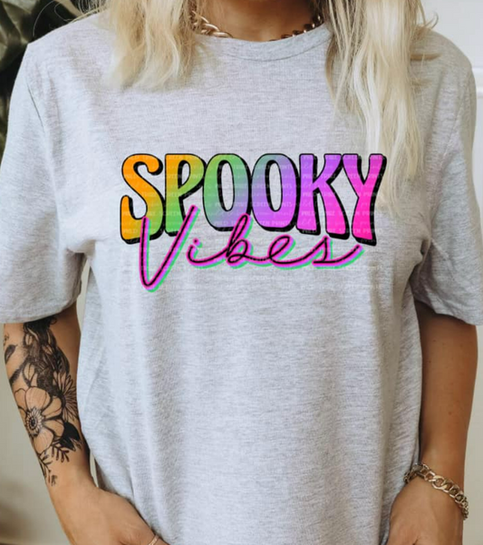 COLORFUL SPOOKY VIBES TEE